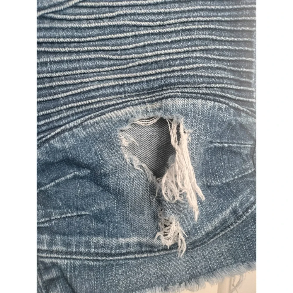 True Religion Geno Mens Denim Shorts Size 32 Distressed Moto Ribbed Slim Relaxed